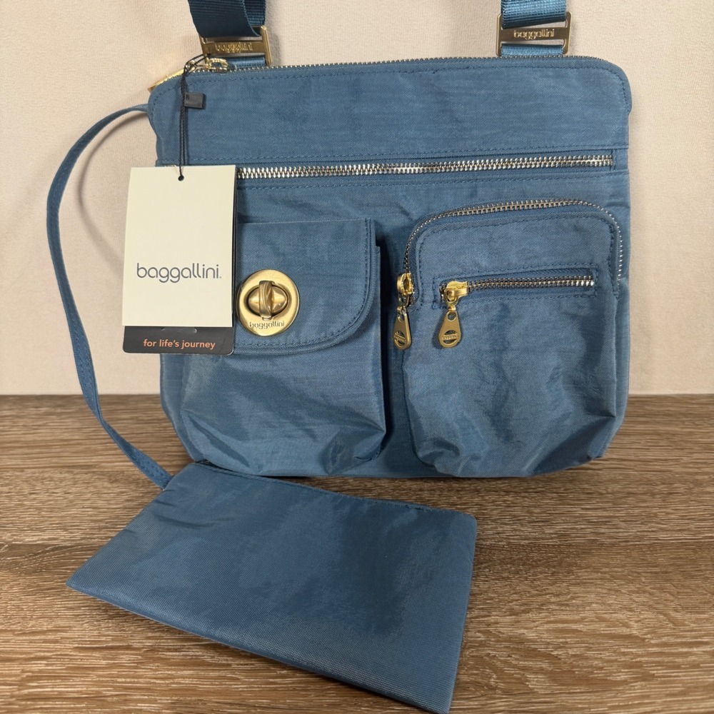 Baggallini Sydney Crossbody Bag Women Blue Gold Water Resistant NWT Pocket